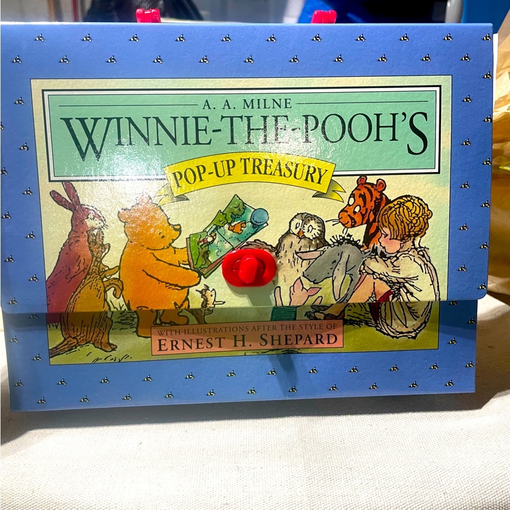 BNIB Vintage Winnie the Pooh’s Pop Up Treasury Set of 3 Hard Cover Pop up Books
